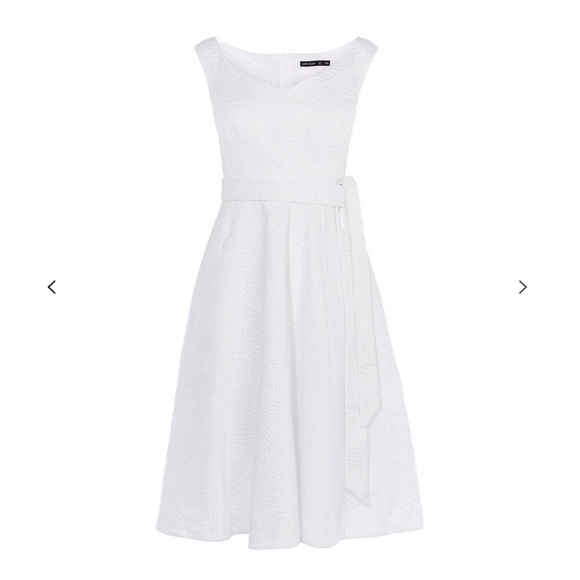 NWOT Karen Millen summer white jacquard dress - Picture 4 of 15